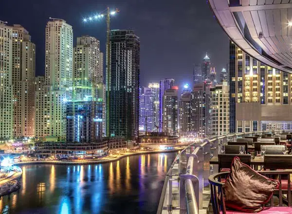 Bar en la azotea Dubai Asia Asia en el muelle 7 de Dubai