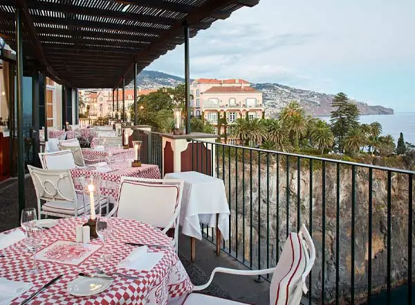 Bar en la azotea Madeira Villa Cipriani en el Belmond Reid's Palace en Funchal