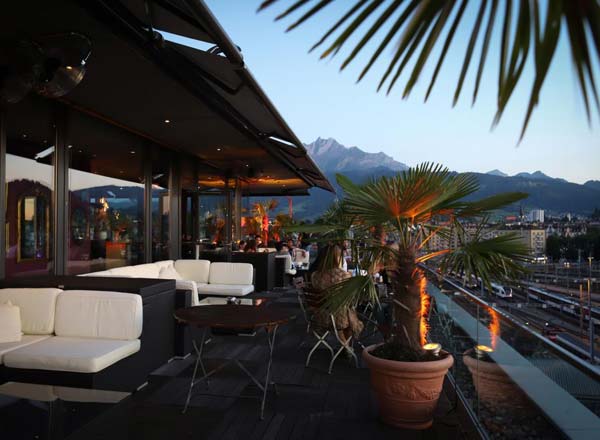 Bar en la azotea Carlitos Rooftop Luzern en Lucerna