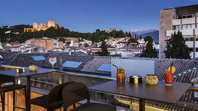Eurostars Gran Vía Rooftop bar en Granada