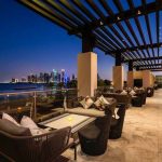 Bar en la azotea Manko Doha en InterContinental en Doha
