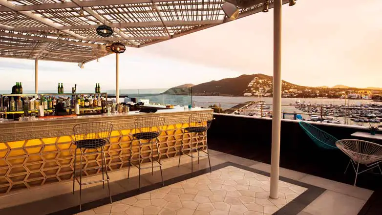 Rooftop bar Ibiza Maymanta en Ibiza