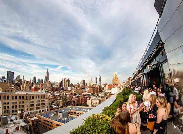 Rooftop en NYC PHD Rooftop Lounge en Dream Downtown en Nueva York