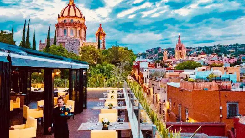 Rooftop SMA Zumo Rooftop Restaurant y Rooftop bar en San Miguel de Allende