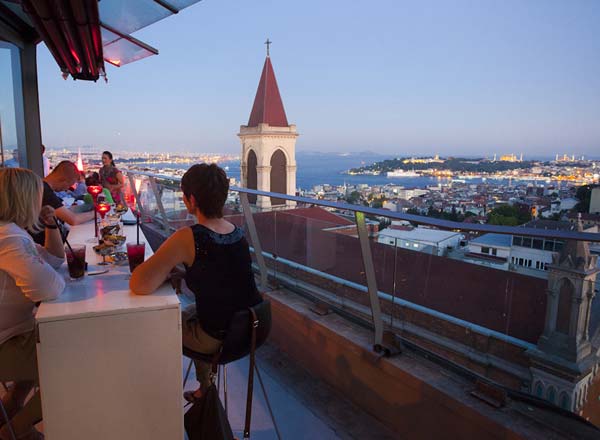 Bar en la azotea 360 Estambul en Estambul