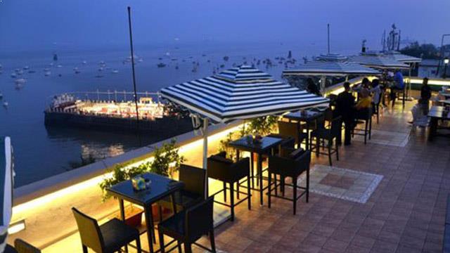 Bar en la azotea Cafe Marina en Bombay