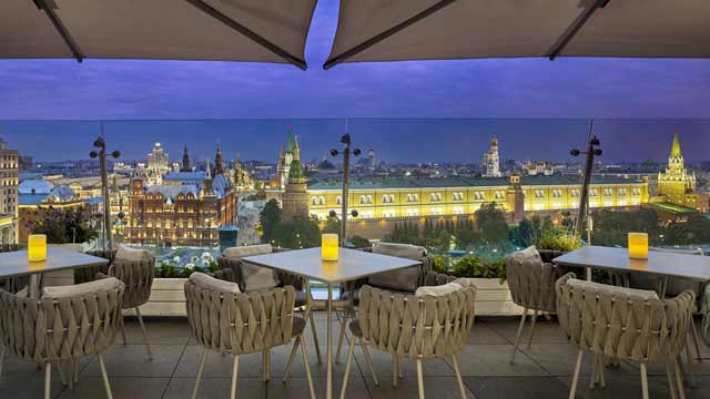 Bar en la azotea O2 Lounge Hotel Ritz Carlton en Moscú