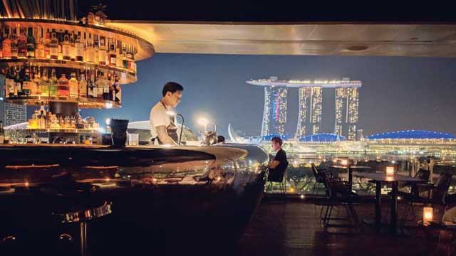 Bar en la azotea Smoke and Mirrors en Singapur