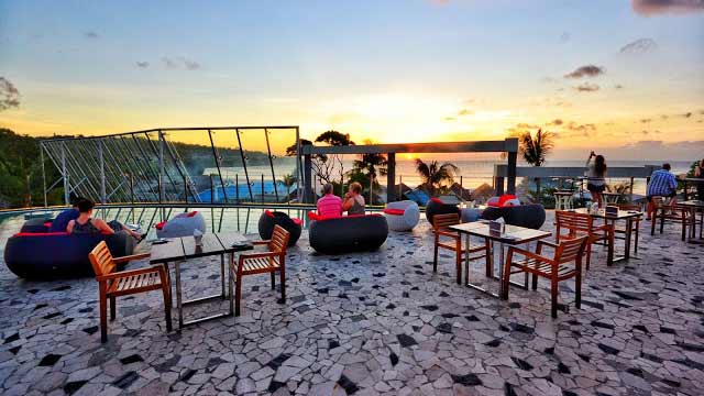 Bar en la azotea Smoqee Lounge y Sky Bar en Bali