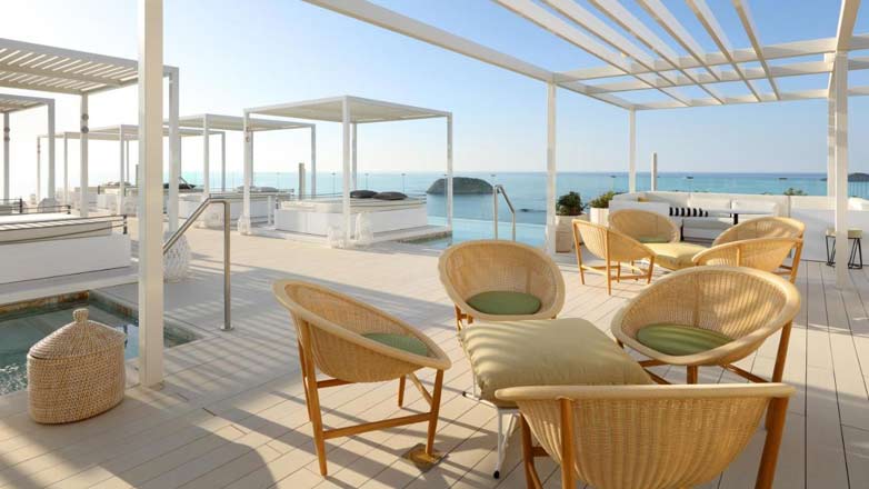 Rooftop bar Epic Infinity Lounge en Bless Hotel en Ibiza