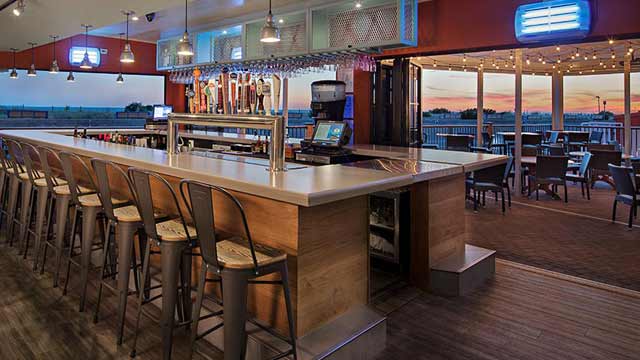 Bar en la azotea Harry's Ocean Bar and Grille en Nueva Jersey