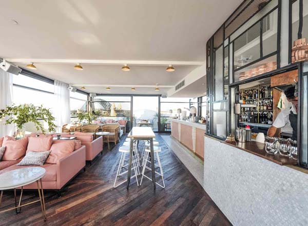 Bar en la azotea Henry Deane en el Hotel Palisade en Sydney