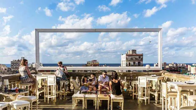 Bar en la azotea La Guarida en La Habana