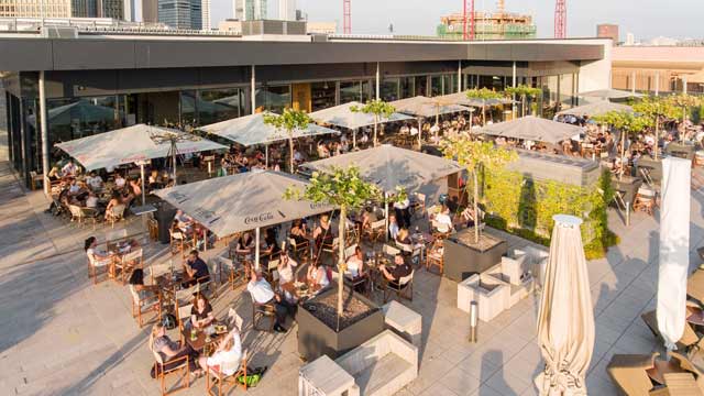 Rooftop bar Skyline Garden in Frankfurt