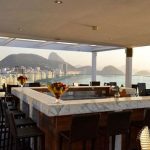 Rooftop bar Deck Bar en Pestana Rio Atlântica en Río de Janeiro