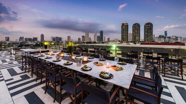 Bar en la azotea Top Knot en el Hotel Once en Bangkok