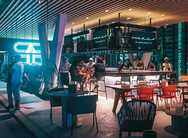 Bar en la azotea Wander Rooftop en Cancún