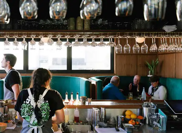 Bar en la azotea West at Henley en Adelaide