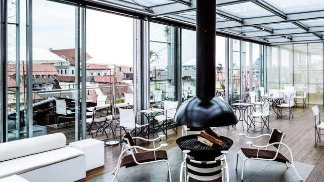 Bar en la azotea Blue Spa Rooftop Lounge en Múnich