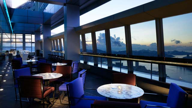 Bar en la azotea Ozono en Hong Kong