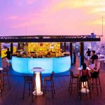 Bar en la azotea Top of Hanoi en Lotte Hotel Hanoi en Hanoi
