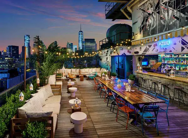 Bar en la azotea Azul Rooftop Bar en Nueva York