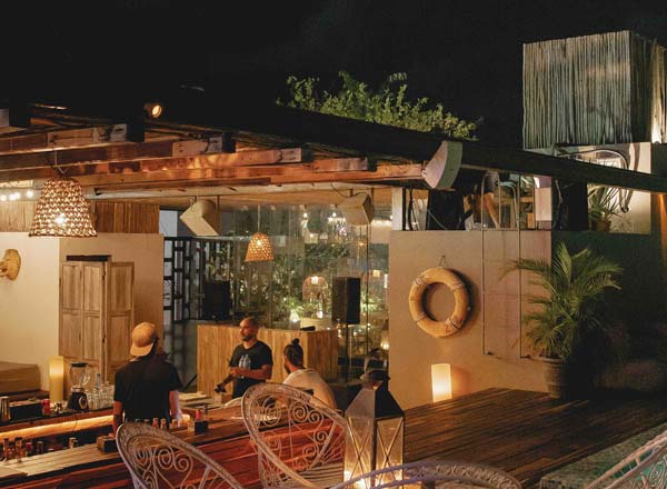 Bar en la azotea Be Roof en Playa del Carmen