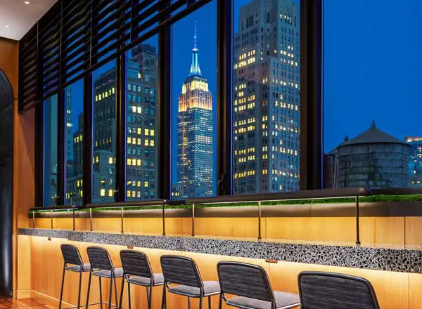Bar en la azotea Castell Rooftop Lounge en Nueva York