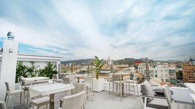 Rooftop bar Hotel Soho Bahía Málaga en Málaga