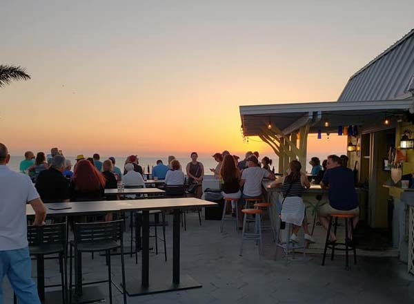 Bar en la azotea Hurricane Watch Rooftop en Tampa Bay