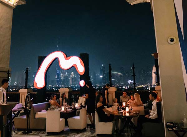 Bar en la azotea Mercury Lounge en Dubái