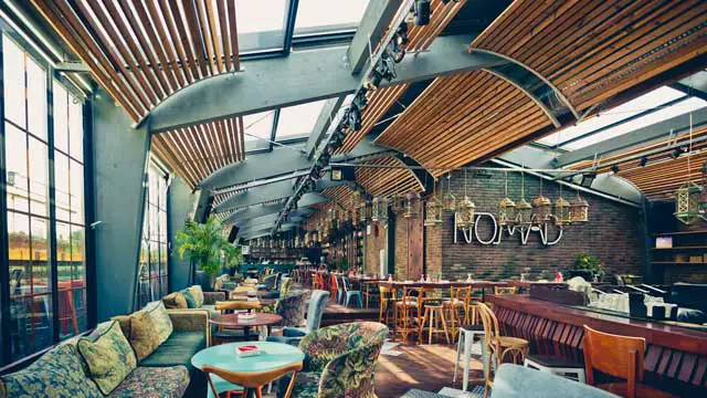 Bar en la azotea NOMAD Skybar en Bucarest