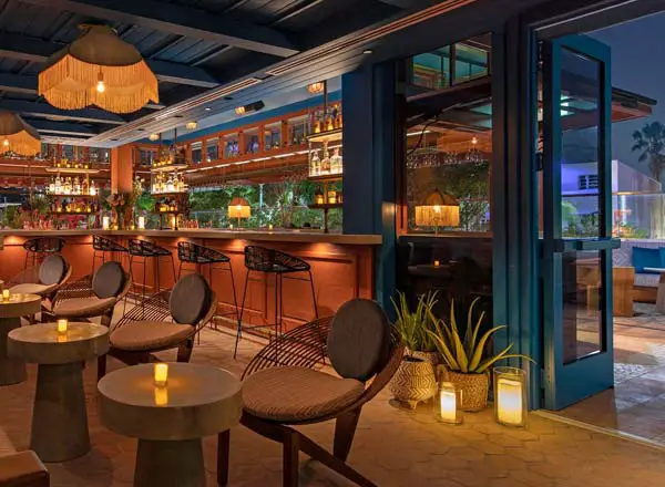 Bar en la azotea Serena Rooftop en Miami