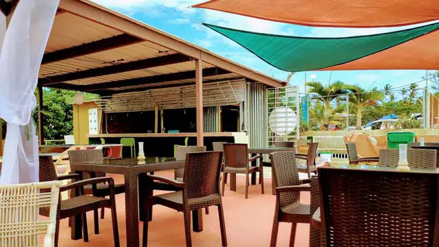 Bar en la azotea SunCity Rooftop Beach Bar and Restaurant en San Juan