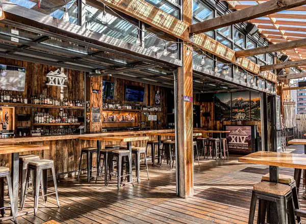 Bar en la azotea Tap Fourteen Rooftop Beer Garden en Denver