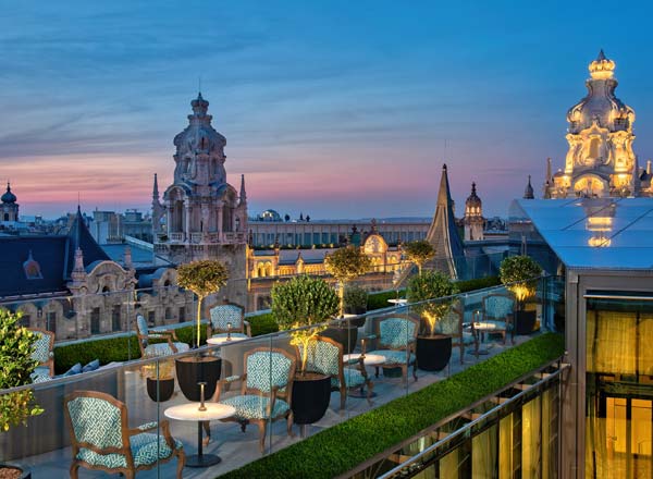 Bar en la azotea La Duquesa en Budapest
