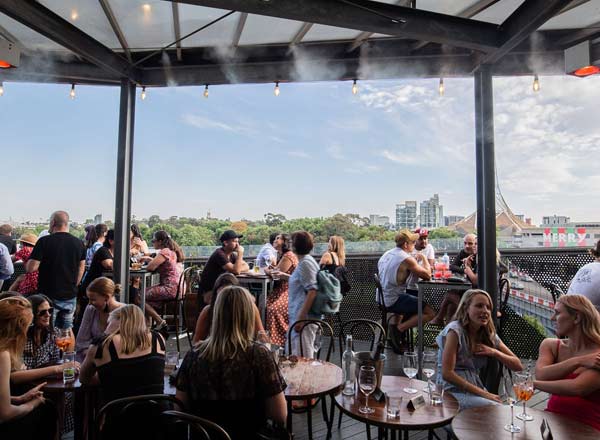 Bar en la azotea Transit Rooftop Bar en Melbourne