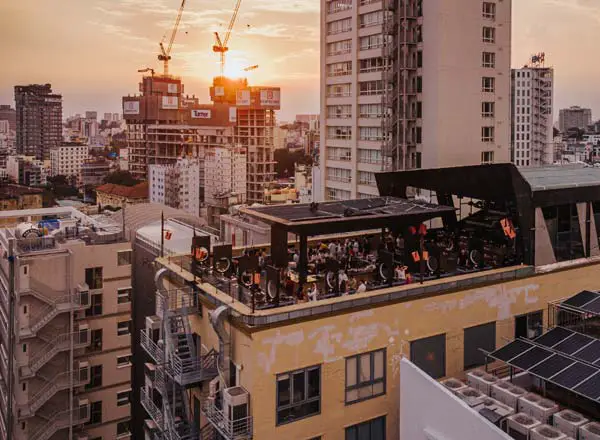 Bar en la azotea Zion Sky Lounge and Dining en Ho Chi Minh