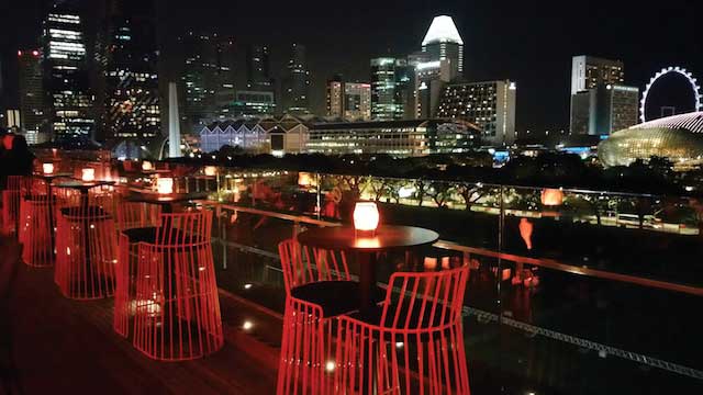 Bar en la azotea Aura Sky Lounge en Singapur