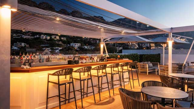 Bar en la azotea Baptiste Rooftop en Ciudad del Cabo