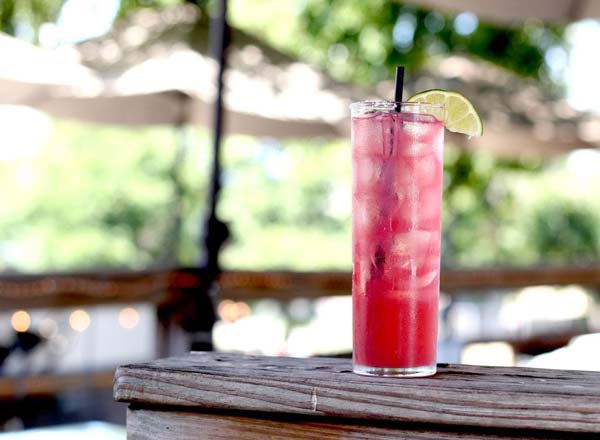 Bar en la azotea El Alma en Austin