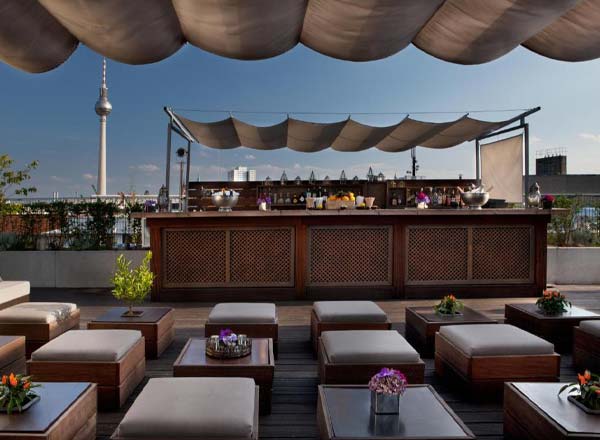 Bar en la azotea Hotel AMANO Rooftop Bar en Berlín