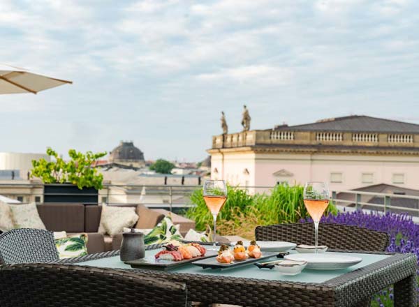 Bar en la azotea The Rooftop Terrace en el Hotel de Rome en Berlín