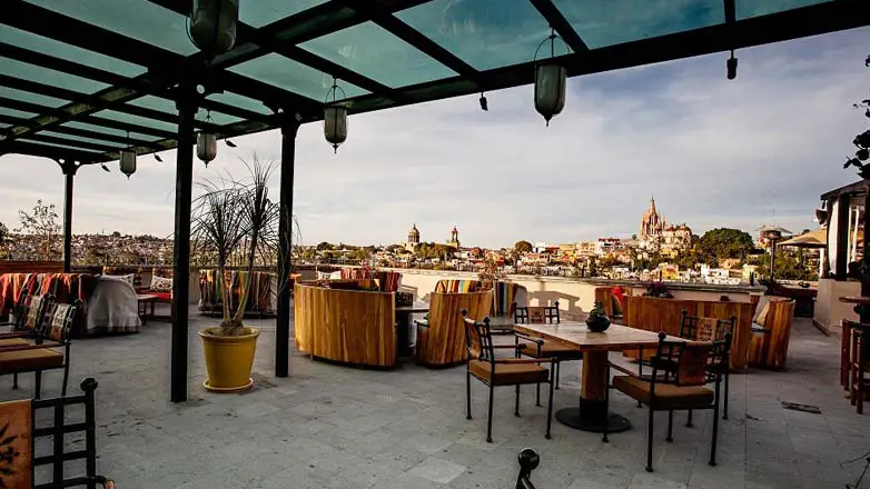 Bar en la azotea Luna Rooftop Tapas Bar en San Miguel de Allende