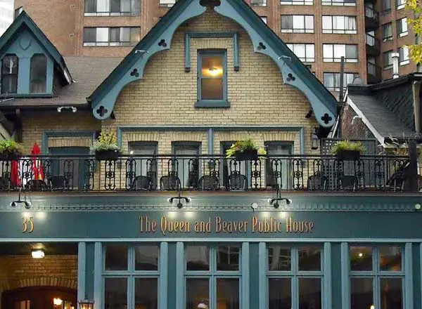 Bar en la azotea Queen and Beaver en Toronto