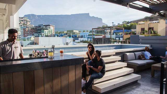 Bar en la azotea Sky Bar en The Grey Hotel en Ciudad del Cabo
