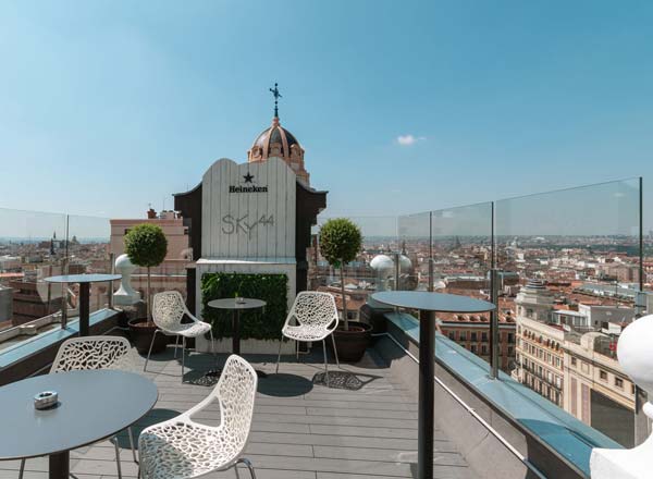 Terraza bar Sky44 en Madrid