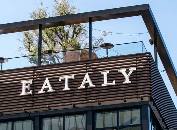 Bar en la azotea Terra en Eataly LA en Los Ángeles