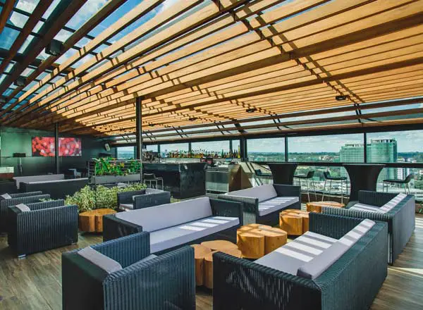 Bar en la azotea Attic Rooftop Bar en Nairobi