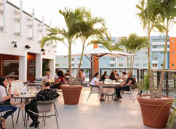 Bar en la azotea The Rooftop en The Citadel en Miami